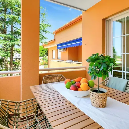 Beachside Duplex Pool Family-friendly * Marbella