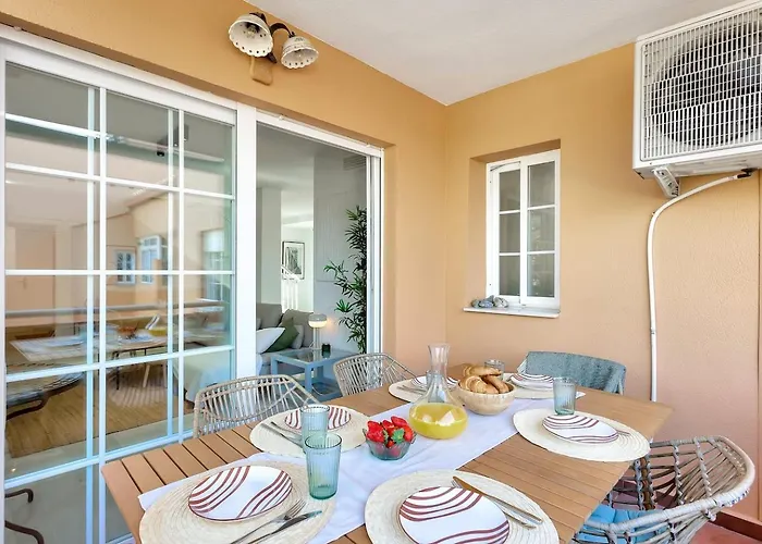 Apartmán Beachside Duplex Pool Family-friendly