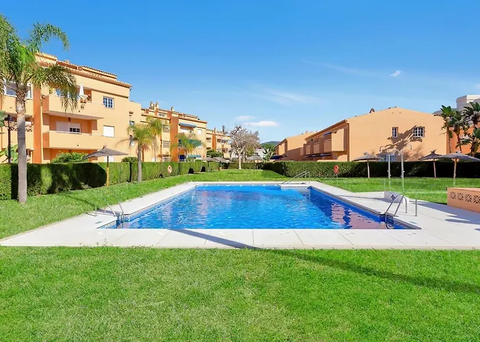 Beachside Duplex Pool Family-friendly Apartmán *